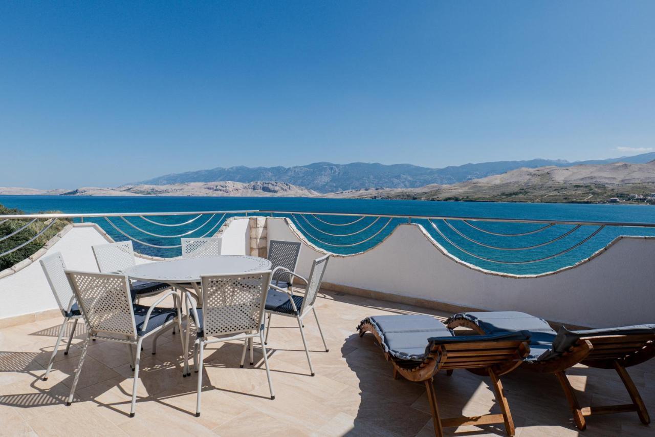 Pool Apartment Ena Pag Town Exterior foto